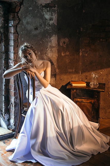 From Cinderella to Red Shoes: Symbolism of Different Shoe Types in Dreams