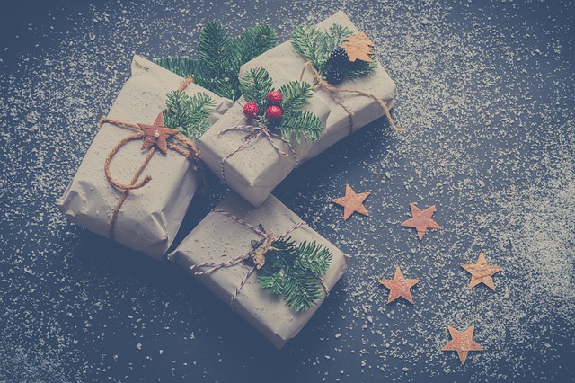 December Dream Set: What's in Store? 3 Finding the Perfect December Gift: A Comprehensive Guide