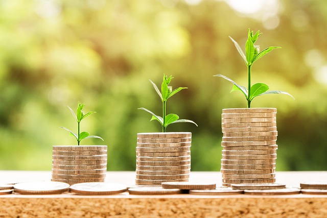 How ‌Dreaming about Discovering Money Reflects Your Unconscious Desires