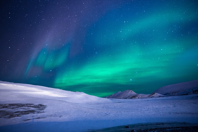 - Chasing Snowflakes in⁤ Dreamland: Understanding the Psychological Interpretations ​Behind⁢ Snow Dreams