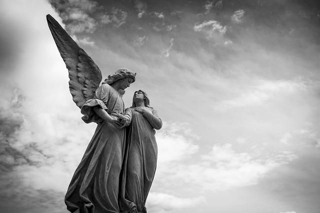 Captivating All Senses: Exploring the Intricacies of Dream⁢ Angels Divine Perfume