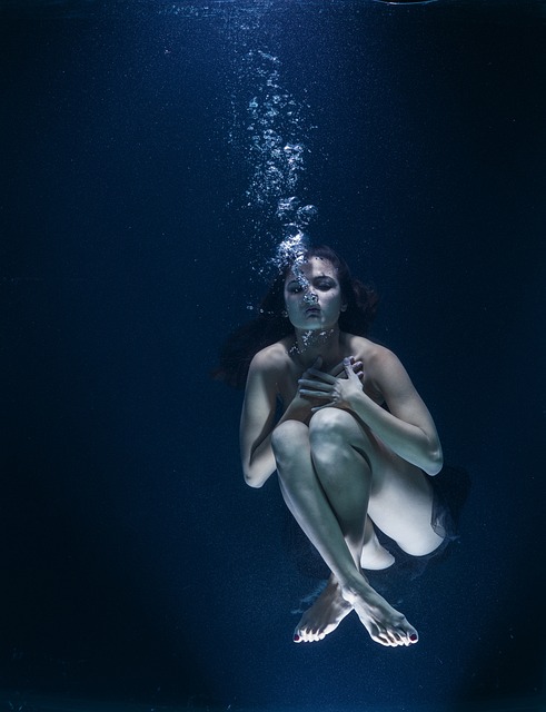 Unveiling the Hidden ⁤Meanings ​of ​Drowning ⁣in Dreams
